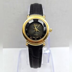 Womens Vintage LA Express LAX572 Watch Faceted Crystal Gold Leather New Battery
